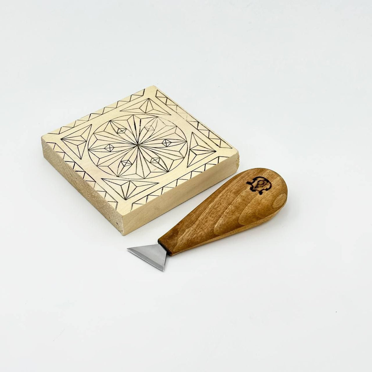Training basswood board 10*10*2cm for carving, decoration, scrapbooking