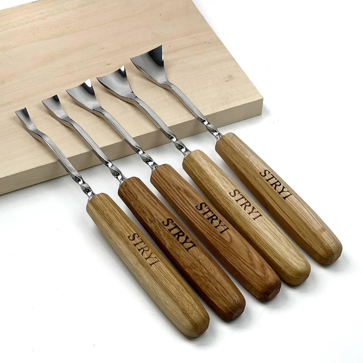 Reach Deeper Without Hitting the Rim: 5-Piece Maestro Semi-Bent Gouge Set for 3D Relief