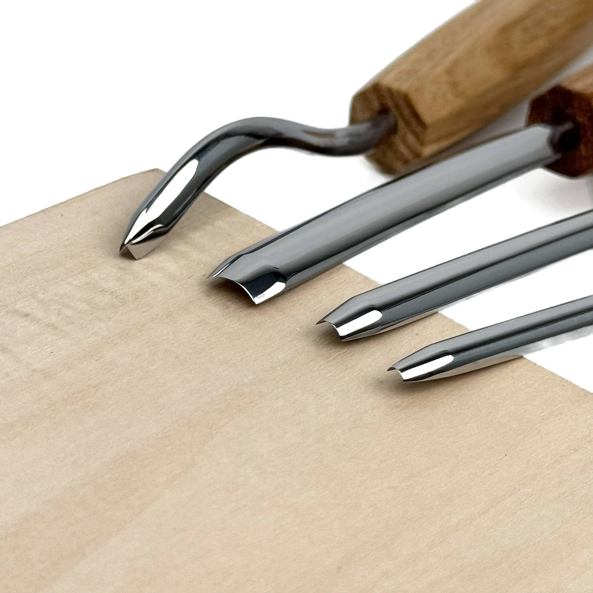 4-Piece Compact & Lightweight Wood Carving Set for Beginners