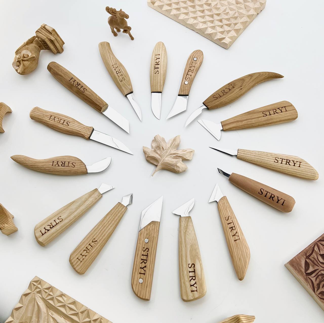 Carving knives