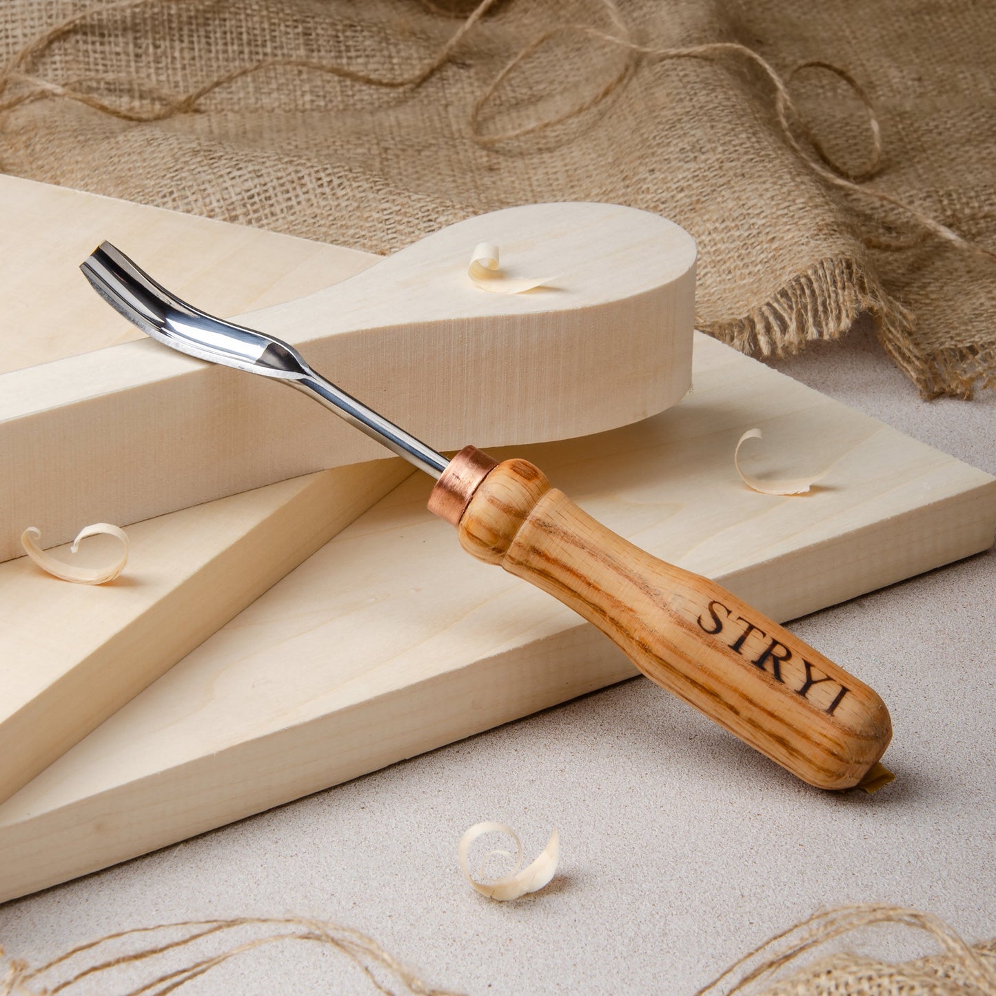 STRYI Profi Short Bent Gouge 0.4 in (10mm)  for Wood Carving and Detailed Hollowing