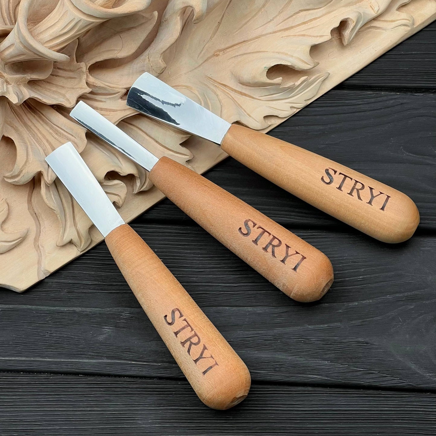 Detailed Carving Tools: 3-Piece Professional Short Gouge Set