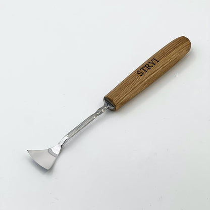 Maestro STRYI Semi-Bent Gouge creating a deep 3D effect carvings, Forged tools line