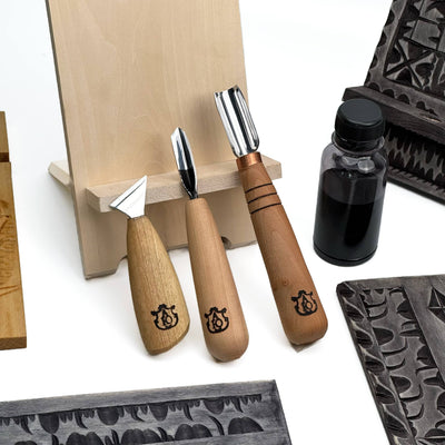 Geometric Chip Carving: Adolf Yurev Volumetric Phone Stand Carving Set