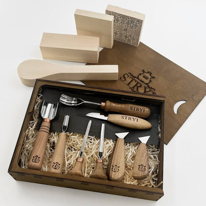 Master Wood Carving: 12-Piece STRYI Profi Versatile Craft Set