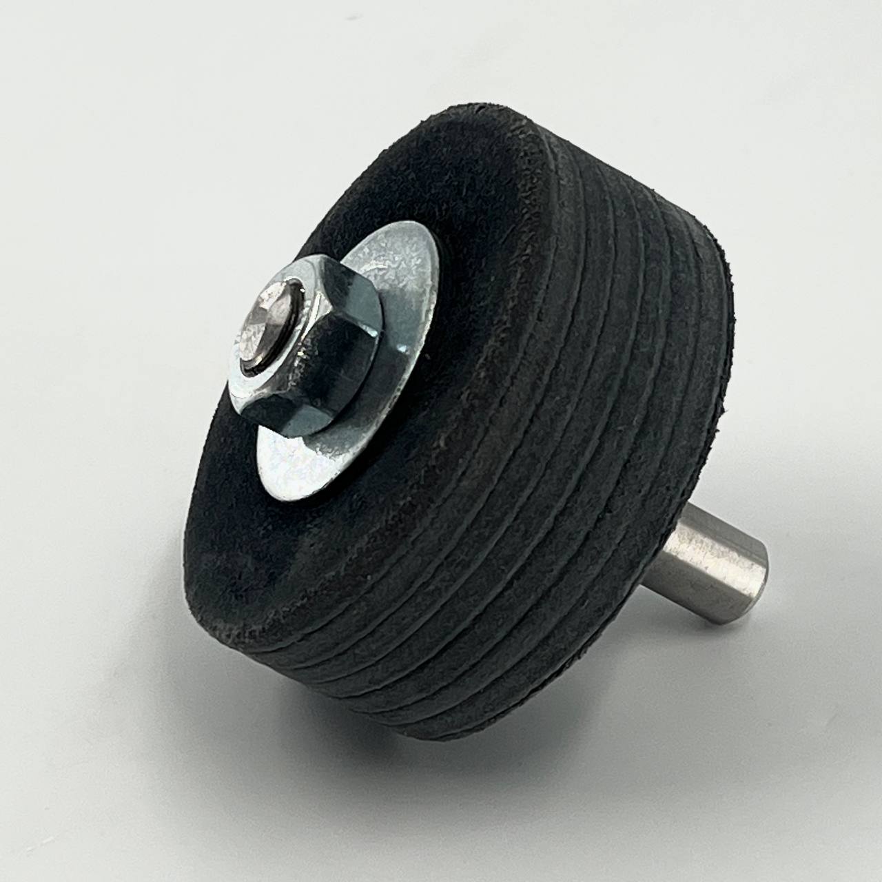 Leather disk for Sharpening and Honing Chisels and Woodcarving Tools – Clean Edge Without Excessive Resharpening