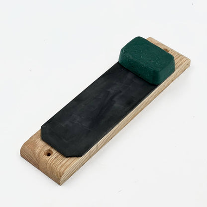 Figure Carving: The 4-Piece STRYI Whittling & Sharpening Knives Set