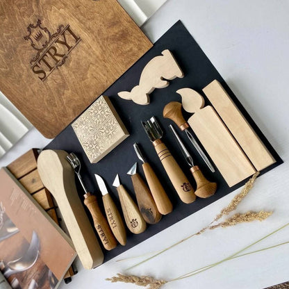 Master Wood Carving: 12-Piece STRYI Profi Versatile Craft Set