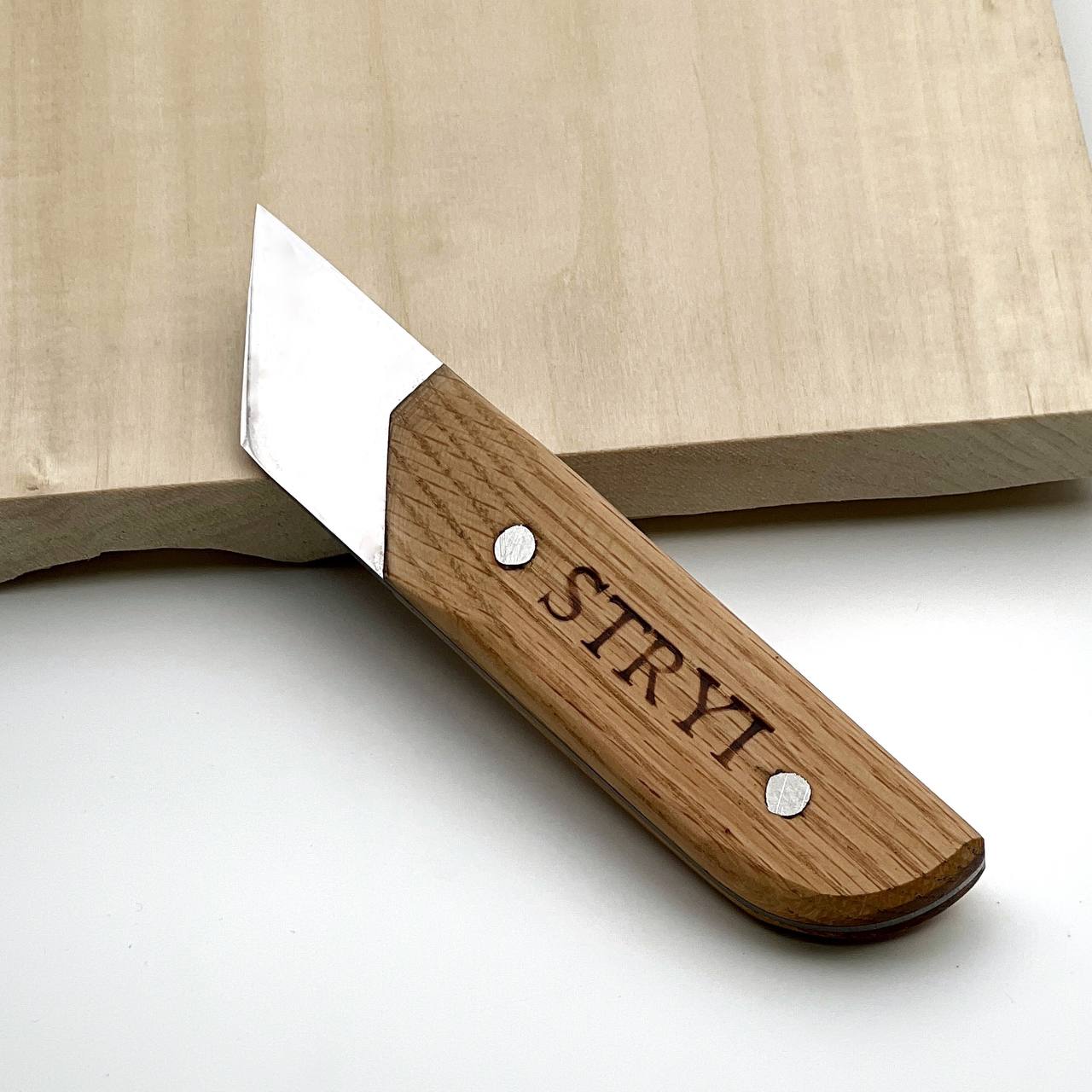 STRYI Profi 1.6 in (40mm) Skewed Carving Knife — Traditional Chip and Sculpting Tool