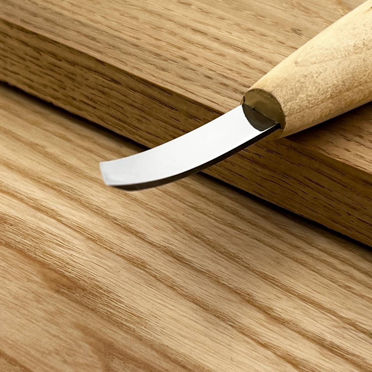 STRYI Profi 13mm Right-Handed Skewed Spoon Gouge — Right-Angle Bent Chisel for Deep Recesses
