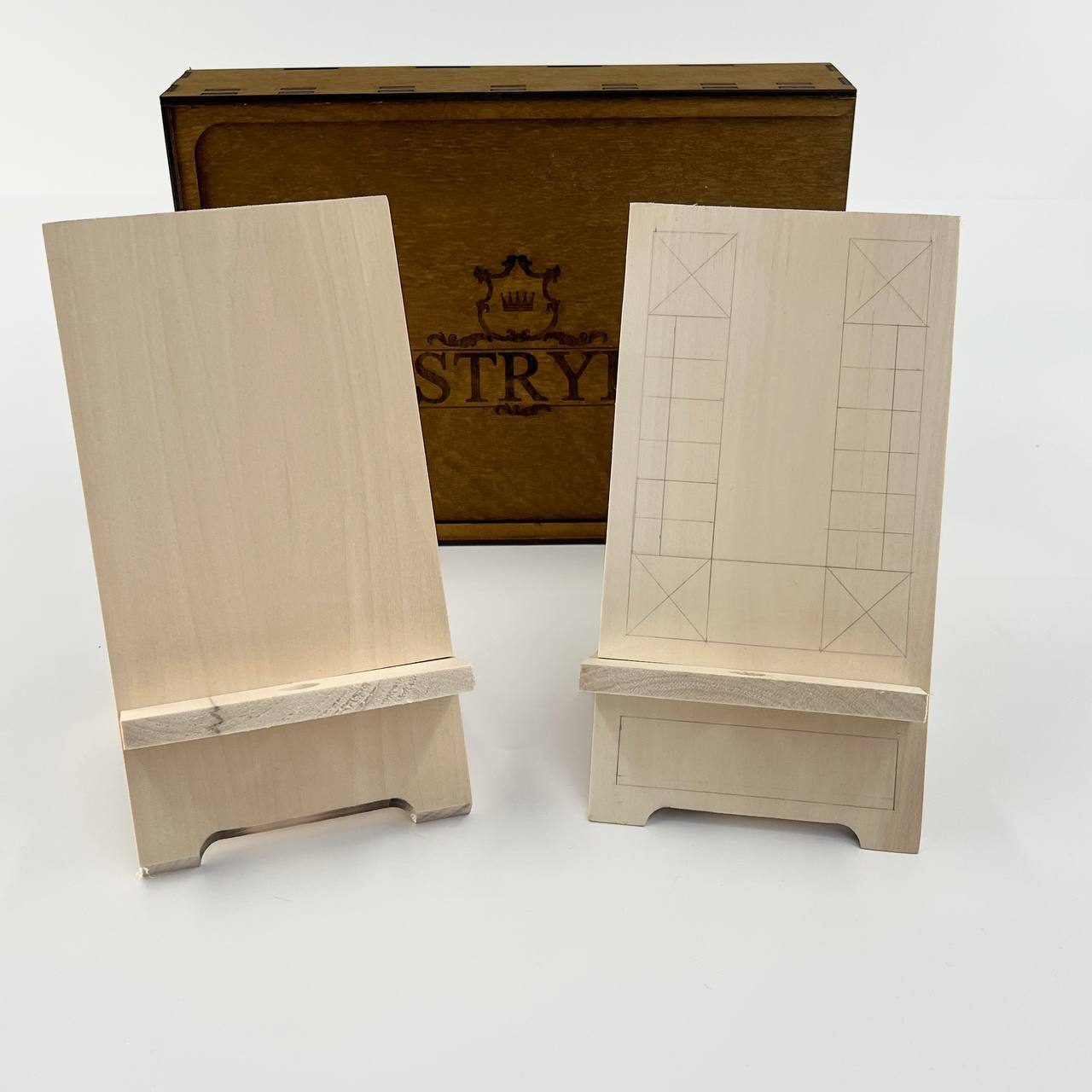 Geometric Chip Carving: Adolf Yurev Volumetric Phone Stand Carving Set
