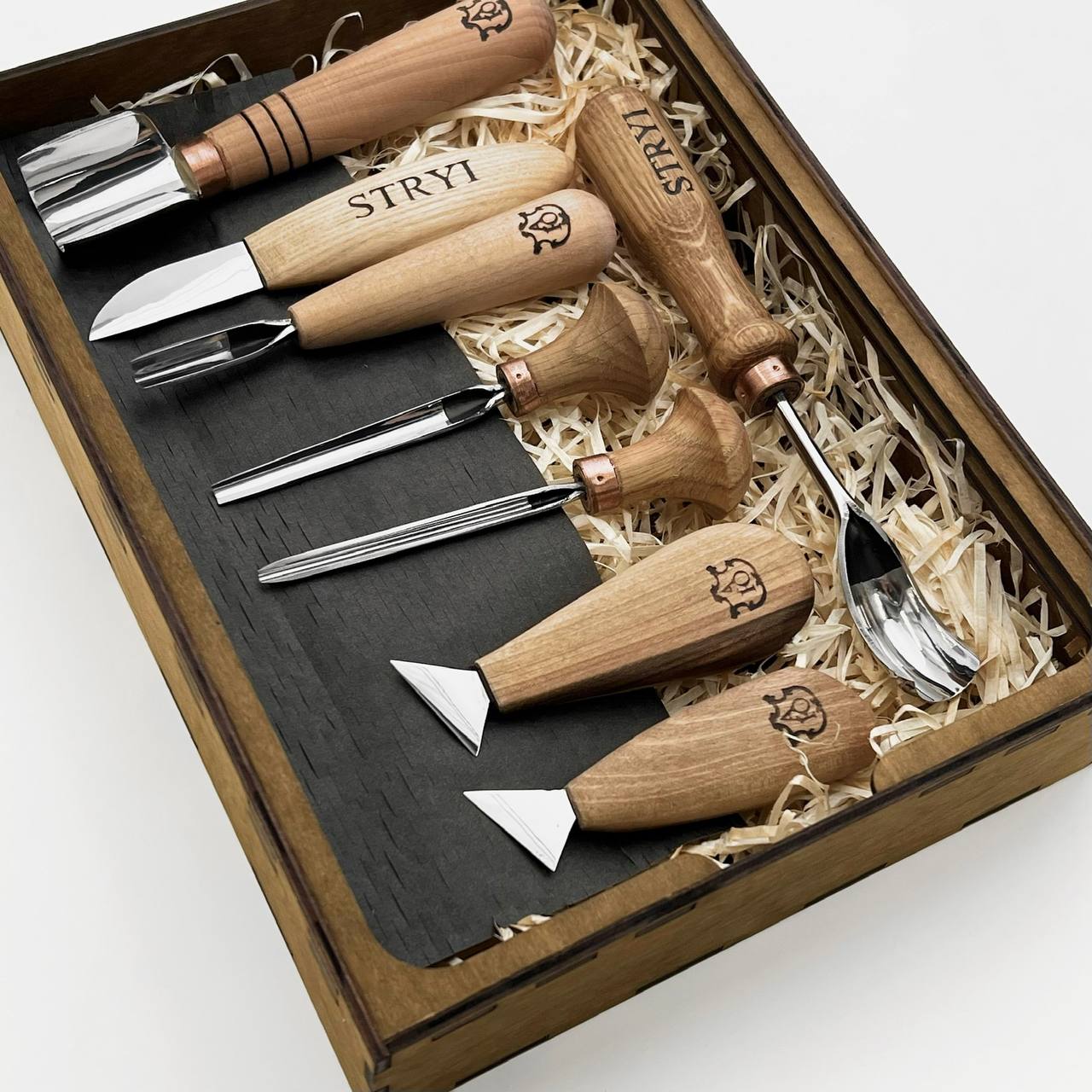 Master Wood Carving: 12-Piece STRYI Profi Versatile Craft Set