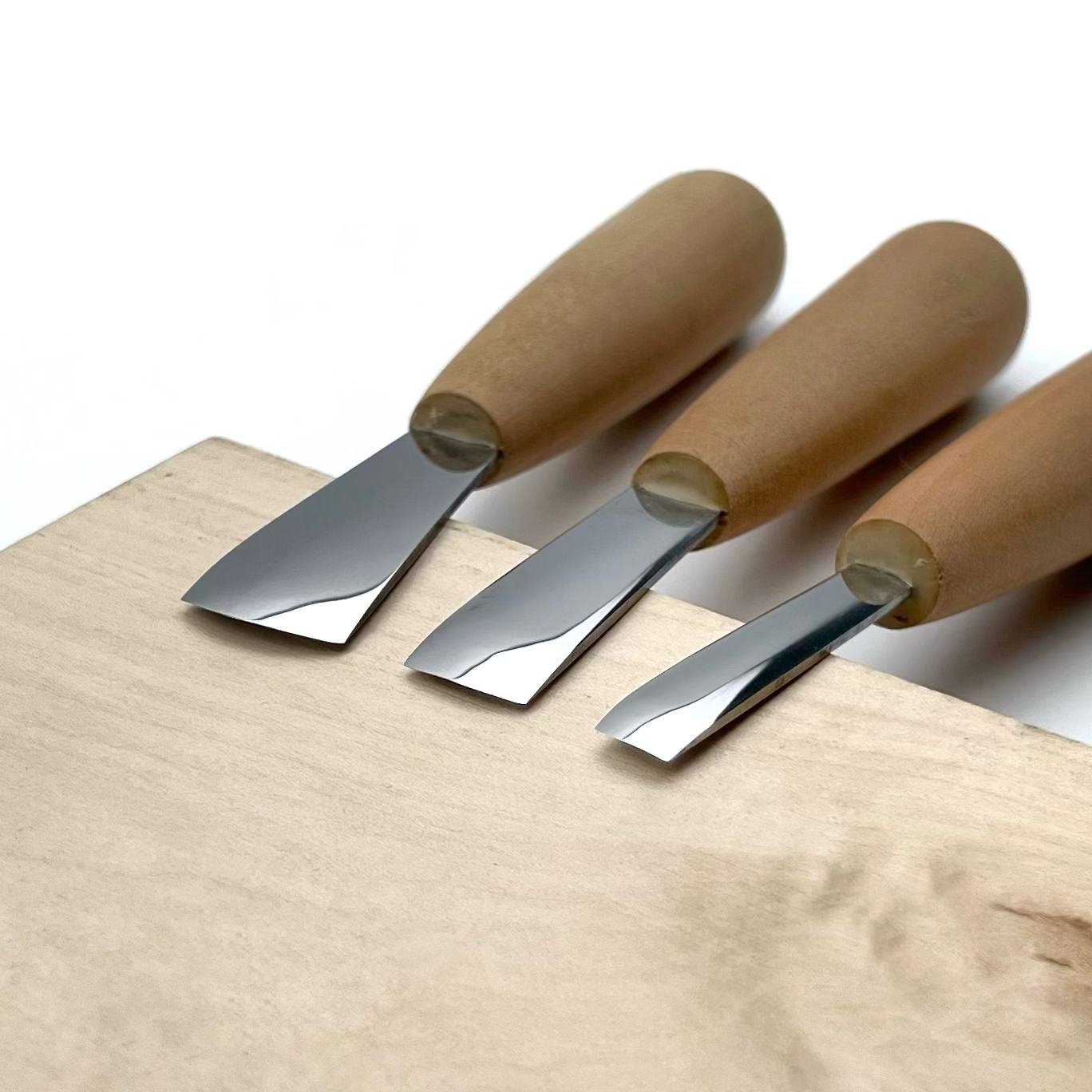 Detailed Carving Tools: 3-Piece Professional Short Gouge Set