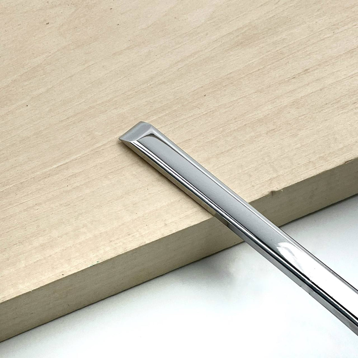 Wood Carving Chisels, Flat Blade, Carpenter Chisel STRYI Profi — for Framing, Sculpture