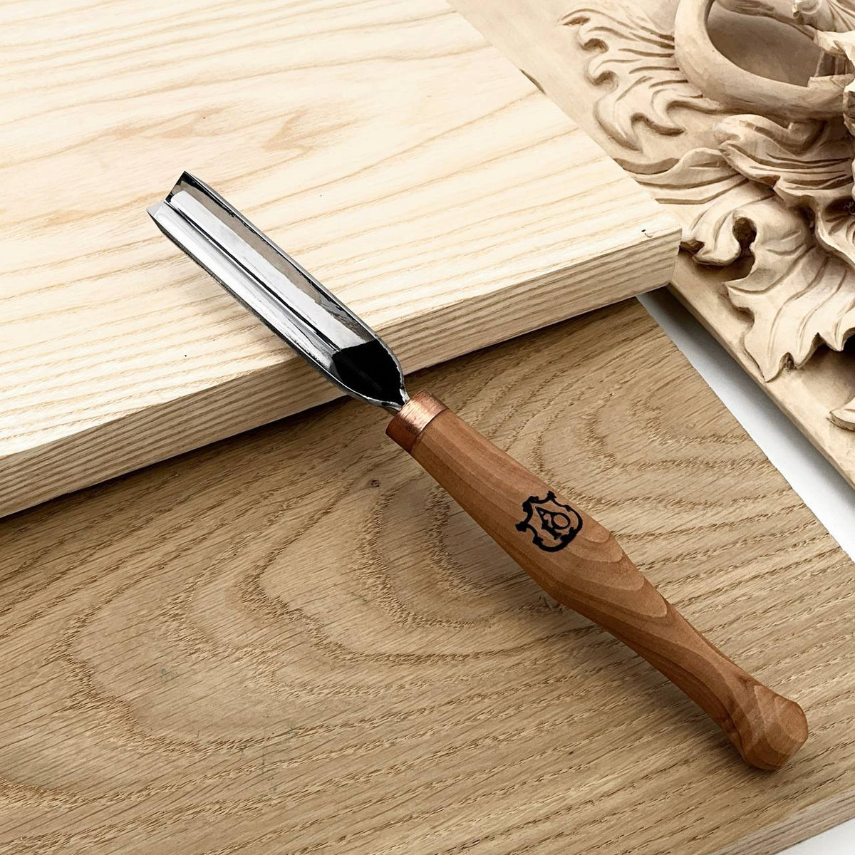 90° Pen-Handle V-Parting Chisel | STRYI-AY Detailer