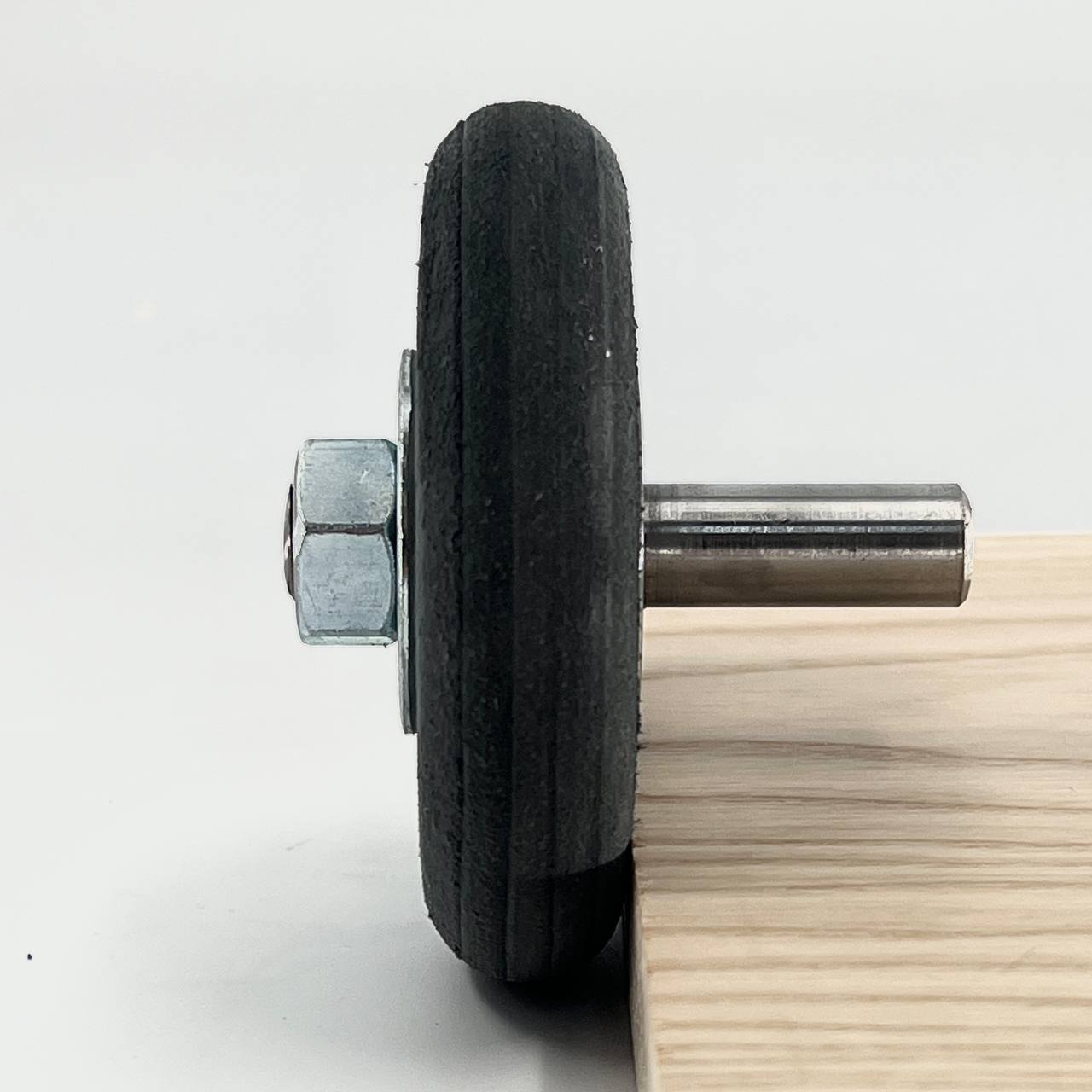 Convex Leather Stropping Wheel – Razor Sharpness for Gouges Without the Risk of Overheating Steel