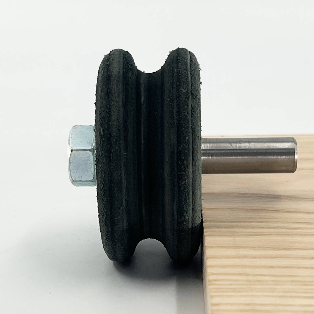Convex Leather Stropping Wheel – Razor Sharpness for Gouges Without the Risk of Overheating Steel (Copy)