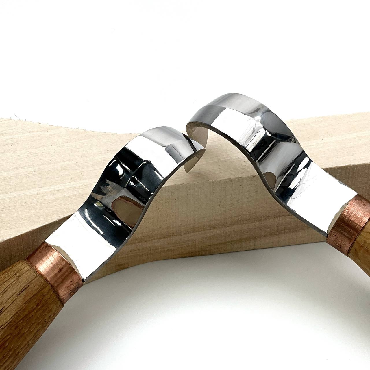 Spoon Carving: The STRYI Profi 25mm Pointed Hook Knife Set (Left&Right)