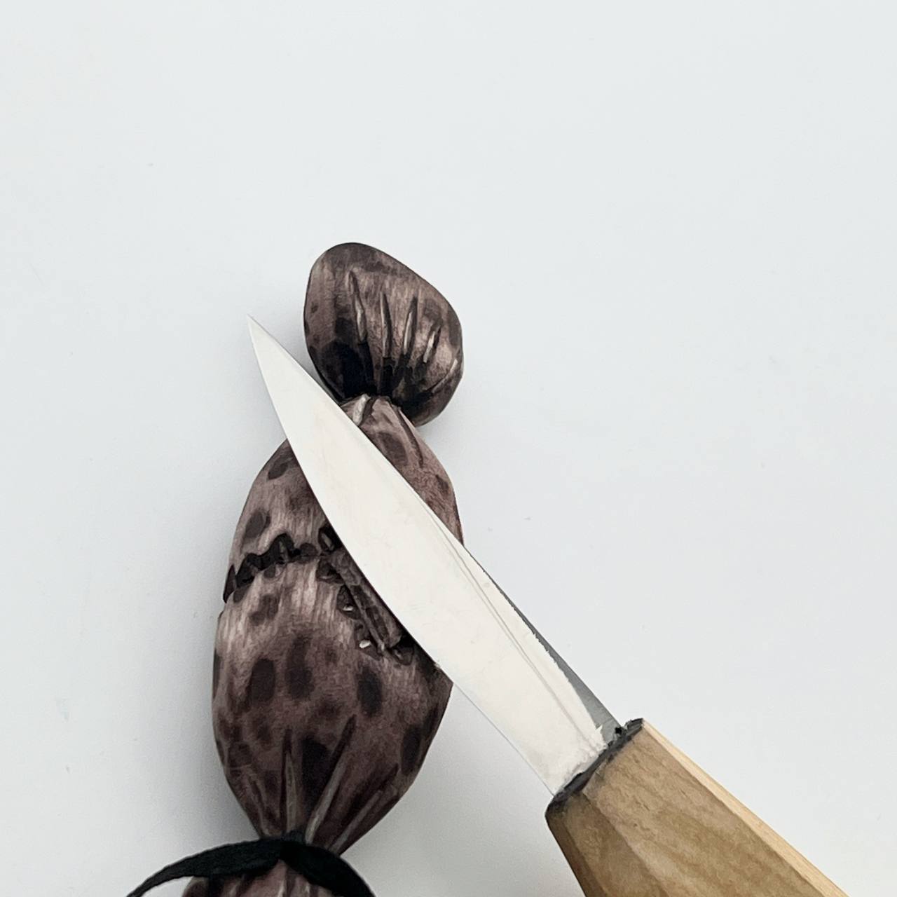Figure Carving: The 4-Piece STRYI Whittling & Sharpening Knives Set
