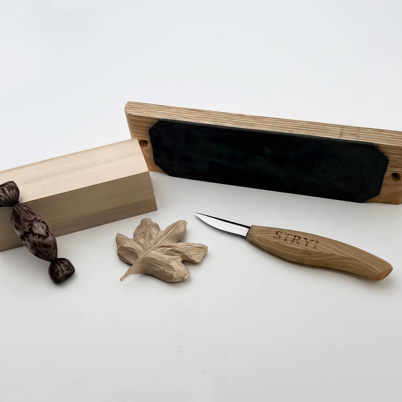 Figure Carving: The 4-Piece STRYI Whittling & Sharpening Knives Set